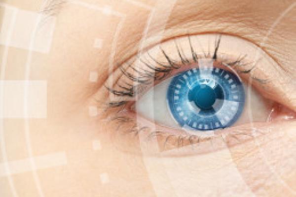 It was Told that She could Lose Both Eyes, but She Recovered with an Operation