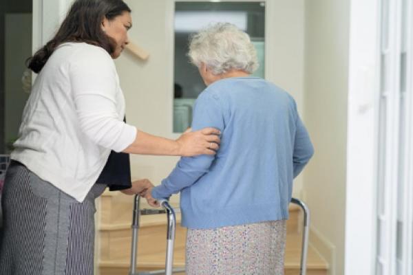 Yaşlılarda ev kazaları