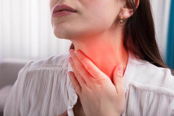 Long Lasting Sore Throat May Suggest Throat (Larynx) Cancer
